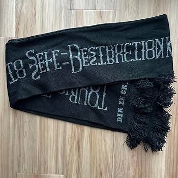 DIR EN GREY　VIP特典　グッズ　6点＋マフラー　バッグ2点 Amazon.co.jp: DIR EN GREY VIP特典 グッズ 6点+チラシ マフラー